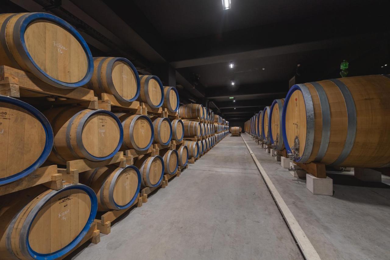 Winery & Design Hotel Roxanich Motovun Exterior foto