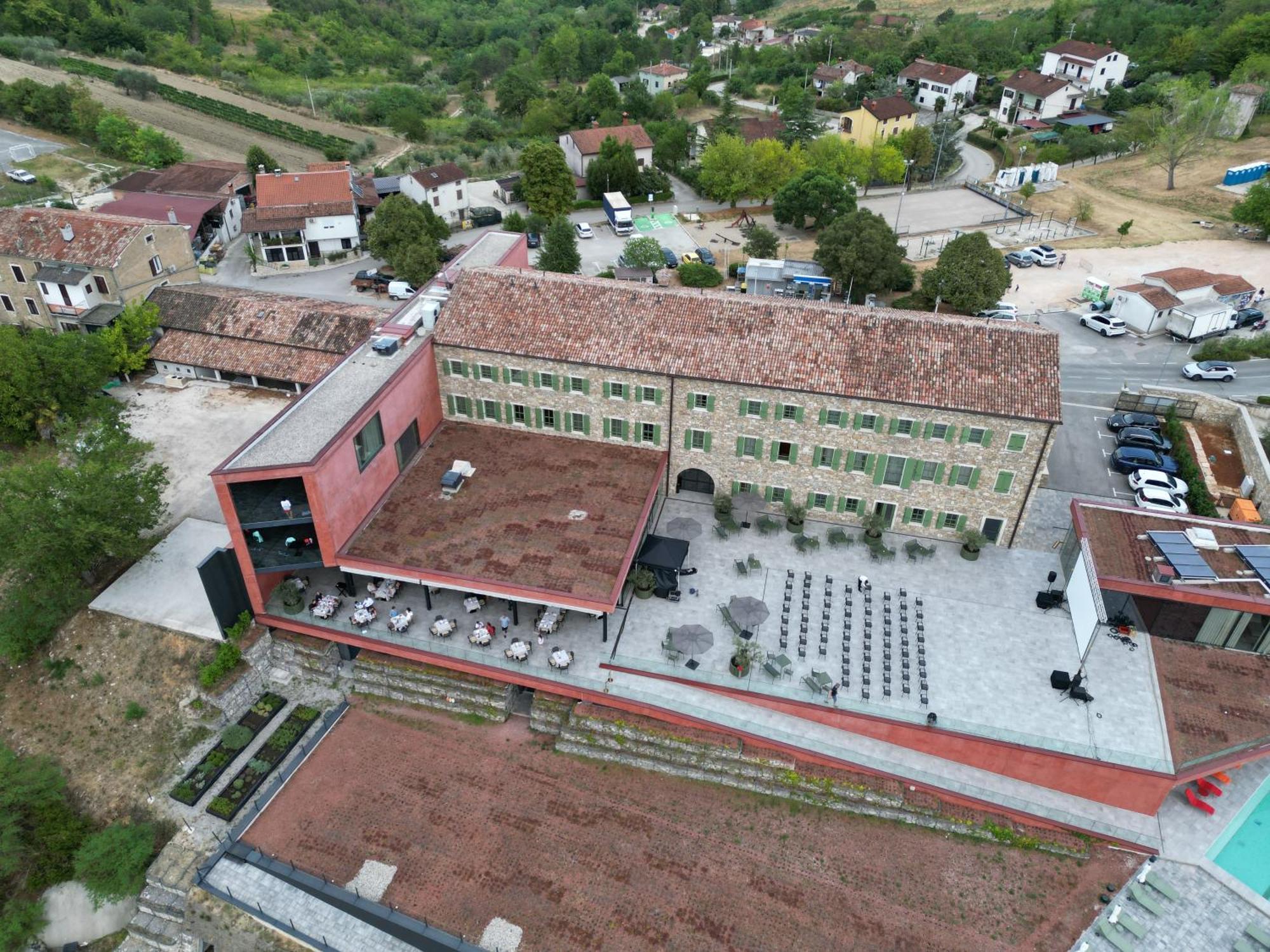 Winery & Design Hotel Roxanich Motovun Exterior foto